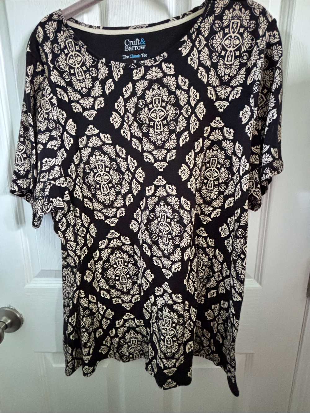 😍croft & barrow %100 Cotton Black Short-Sleeve Shirt Medallion Print Size 1X